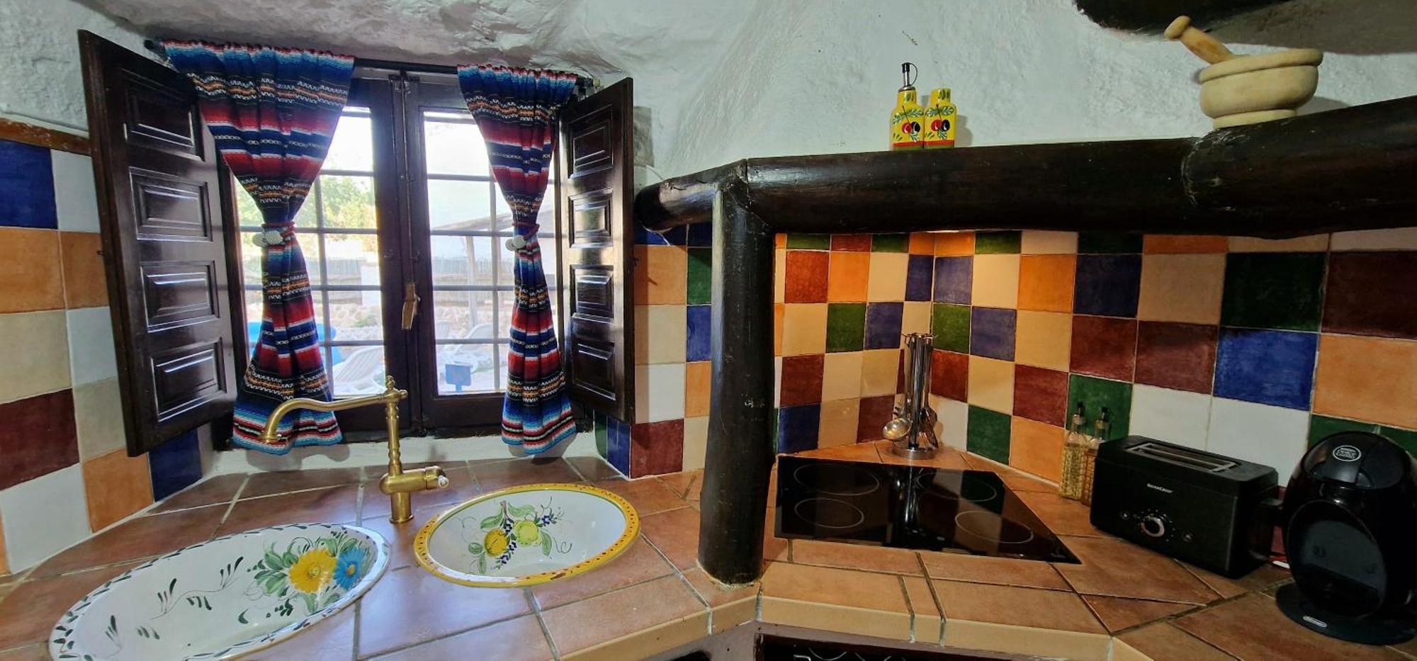 Casa Cueva Cascamorras "Capricho Andaluz" Μπάθα Εξωτερικό φωτογραφία